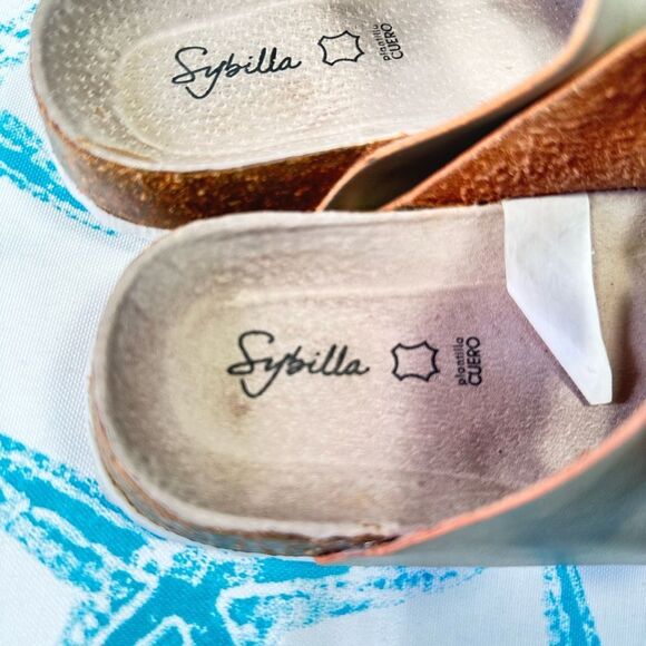 Sandals - Picture 2 of 8